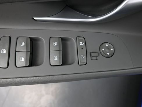 Certified 2024 Hyundai Elantra SEL FWD image 31