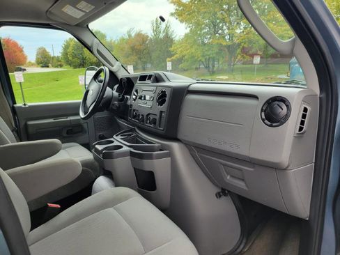 Used 2014 Ford E-350 and Econoline 350 Super Duty w/ Insulation Package image 46