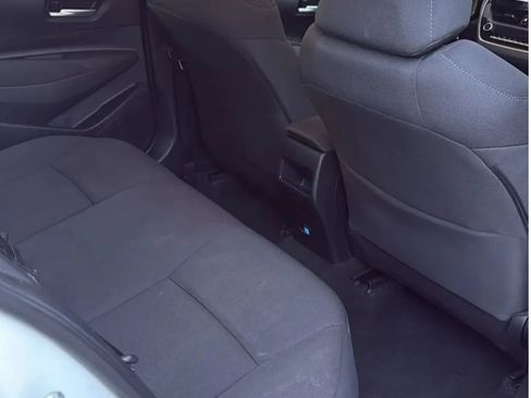 Used 2020 Toyota Corolla LE image 28