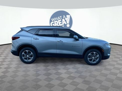 Used 2023 Chevrolet Blazer LT w/ Convenience Package FWD image 4