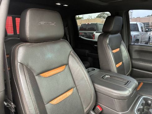 Used 2020 GMC Sierra 1500 AT4 w/ AT4 Premium Package image 18