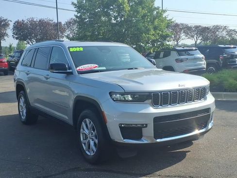Certified 2022 Jeep Grand Cherokee L Limited w/ Luxury Tech Group II AWD/4WD image 3