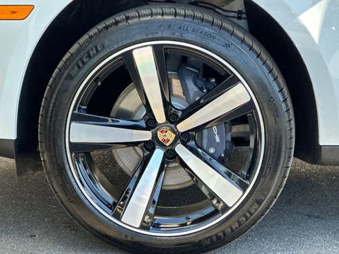 New 2026 Porsche Macan image 45