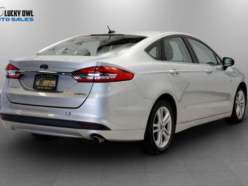 Used 2018 Ford Fusion S FWD image 4