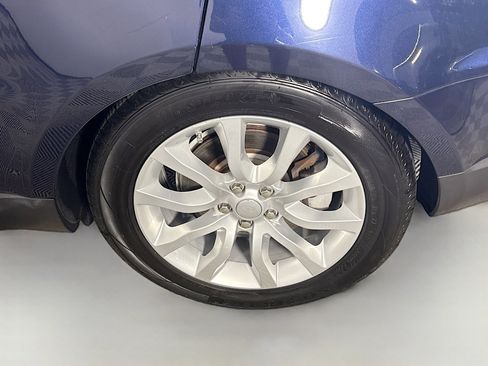 Used 2016 Land Rover Range Rover Sport SE image 37