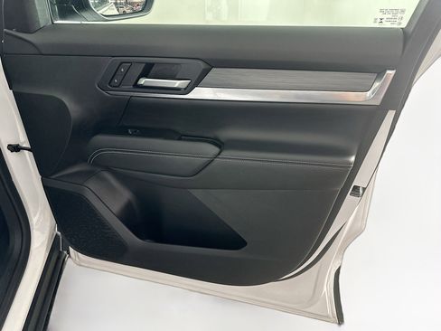 Used 2025 GMC Terrain Elevation AWD/4WD image 30