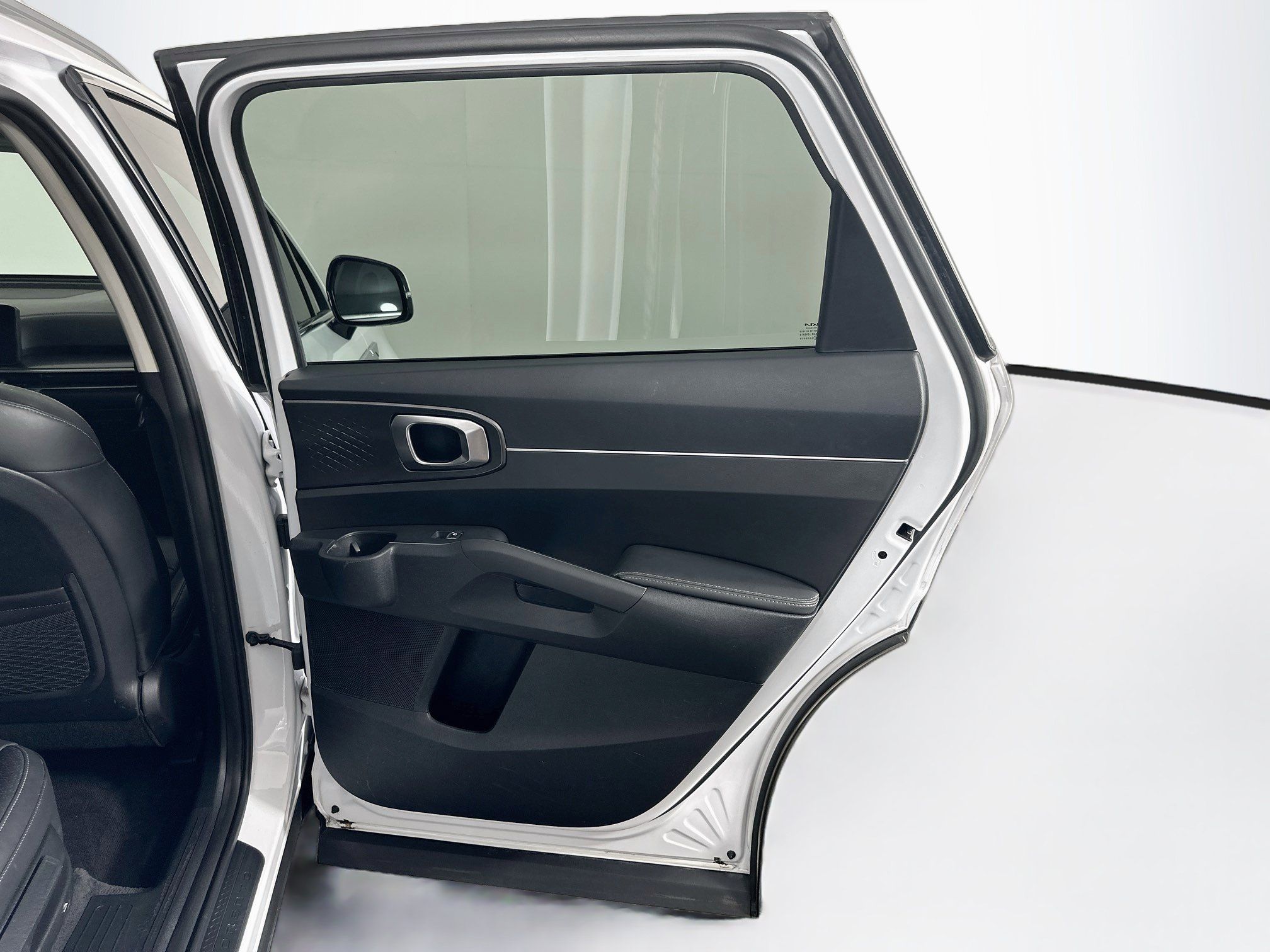 Used 2025 Kia Sorento S w/ Panoramic Sunroof Package FWD image 32