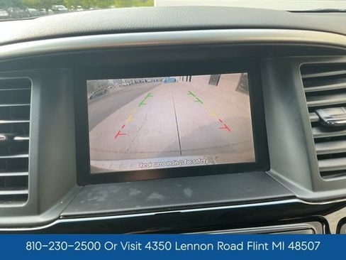 Used 2014 Nissan Pathfinder SV AWD/4WD image 2