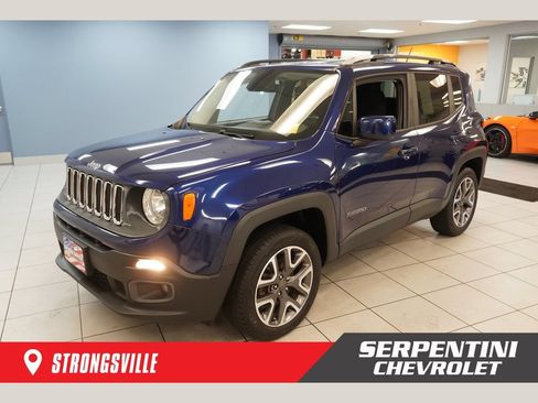 Used 2017 Jeep Renegade Latitude w/ Cold Weather Group AWD/4WD image 1