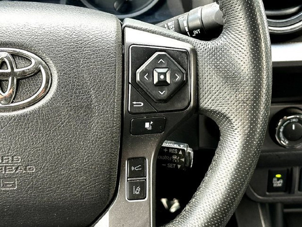 Used 2021 Toyota Tacoma TRD Sport w/ Technology Package AWD/4WD image 23