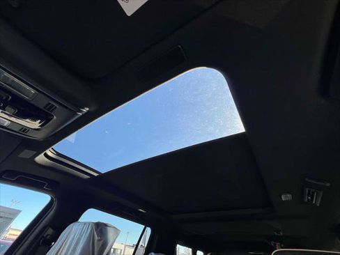 New 2026 Chevrolet Suburban Premier w/ Sun And Tow Package image 18