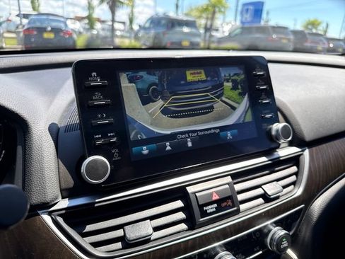 Certified 2021 Honda Accord Touring image 22