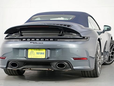 Used 2025 Porsche 911 Carrera image 5