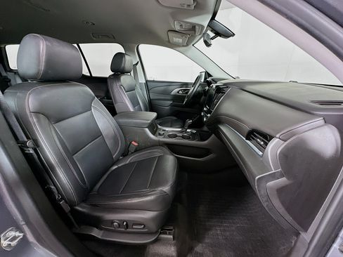 Used 2019 Chevrolet Traverse LT AWD/4WD image 32