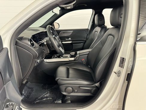 Used 2022 Mercedes-Benz GLB 250 GLB 250 4MATIC image 12