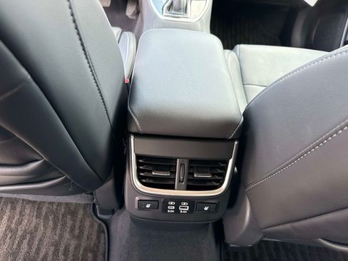 Certified 2025 Subaru Outback Limited AWD/4WD image 17