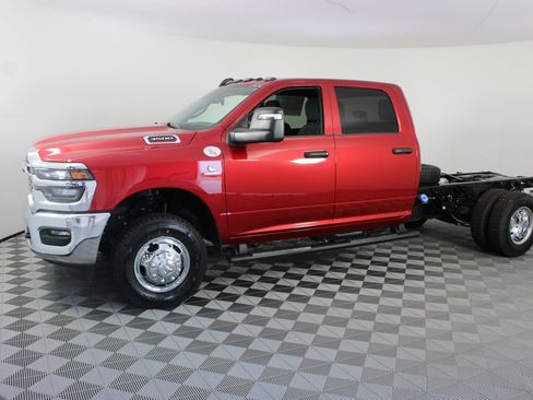 New 2026 RAM 3500 Tradesman w/ Chrome Appearance Group A AWD/4WD image 2