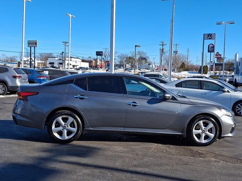 Used 2019 Nissan Altima 2.5 SV image 7