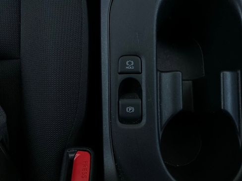 Used 2025 Toyota Corolla LE image 21