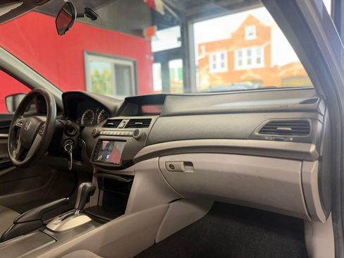 Used 2011 Honda Accord LX image 14
