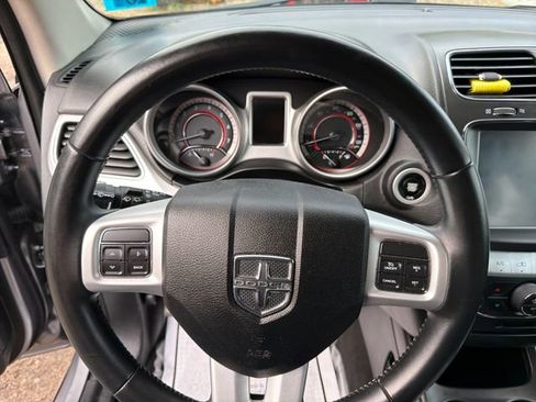 Used 2018 Dodge Journey SXT w/ Premium Group FWD image 16