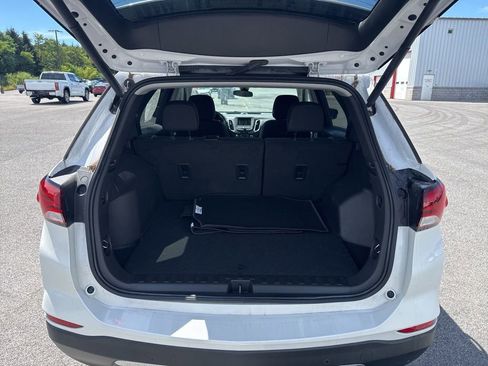 Used 2022 Chevrolet Equinox LT image 16