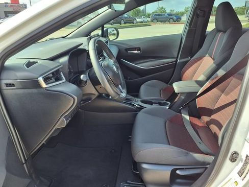Used 2024 Toyota Corolla SE FWD image 6
