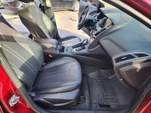 Used 2014 Ford Focus Titanium image 16