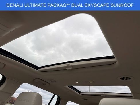 Used 2023 GMC Acadia Denali w/ Denali Ultimate Package image 27