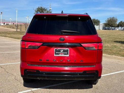 Certified 2024 Toyota Sequoia Platinum image 6