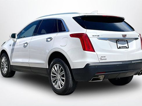 Used 2018 Cadillac XT5 Luxury w/ Driver Awareness Package AWD/4WD image 4