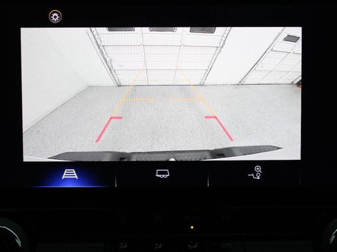 Used 2023 Chevrolet Colorado Trail Boss image 14