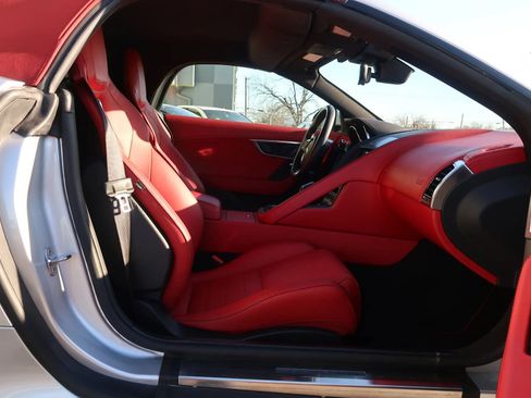 Used 2020 Jaguar F-TYPE R image 18