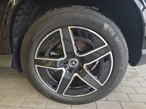 Used 2026 Mercedes-Benz GLC 300 image 36