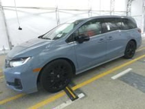 Used 2025 Honda Odyssey Sport-L image 19