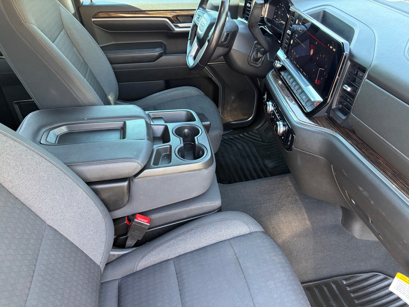 Used 2022 GMC Sierra 1500 SLE AWD/4WD image 11