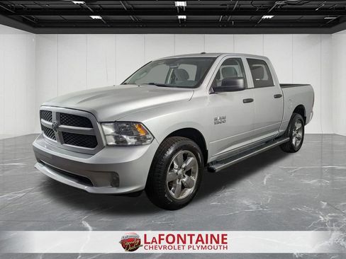 Used 2018 RAM 1500 Express AWD/4WD image 1