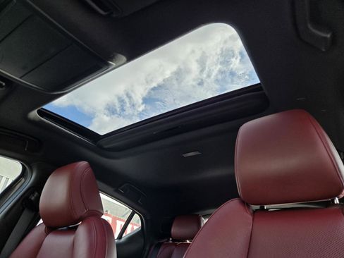 Used 2022 MAZDA MAZDA3 s image 22