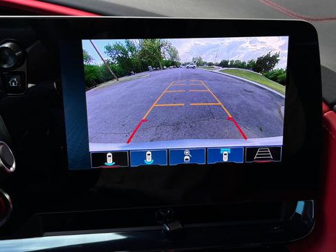 Used 2024 Chevrolet Corvette Stingray Preferred Cpe w/ Z51 Performance Package RWD image 23
