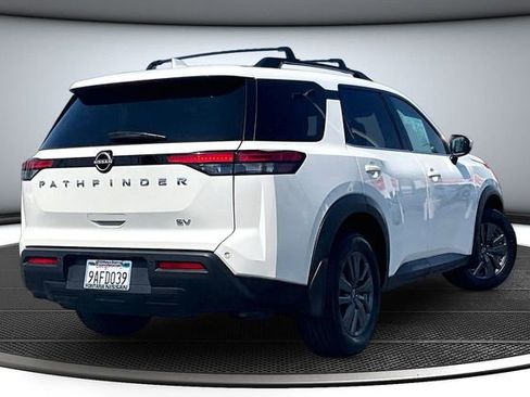 Certified 2022 Nissan Pathfinder SV FWD image 6