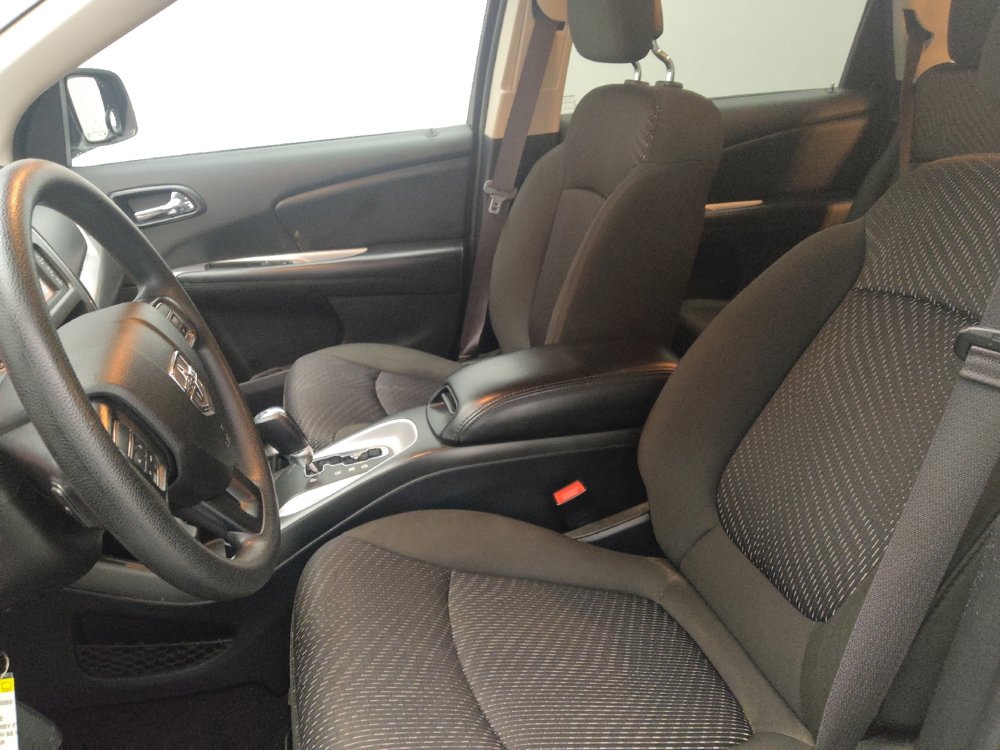 Used 2019 Dodge Journey SE FWD image 17