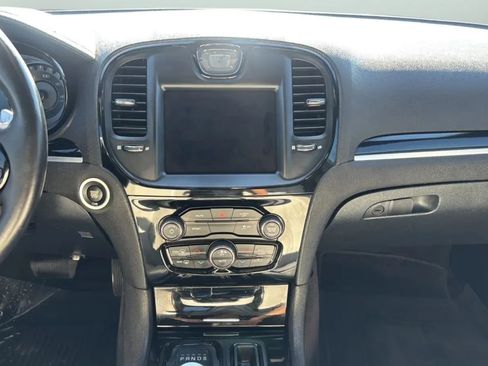 Used 2017 Chrysler 300 S RWD image 16