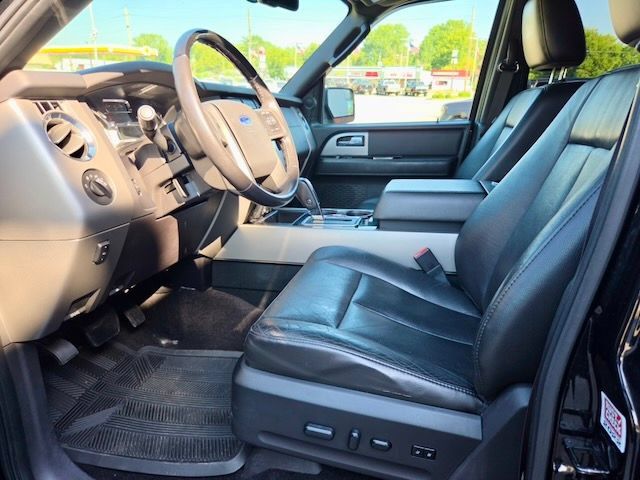 Used 2014 Ford Expedition Limited w/ Equipment Group 301A AWD/4WD image 13