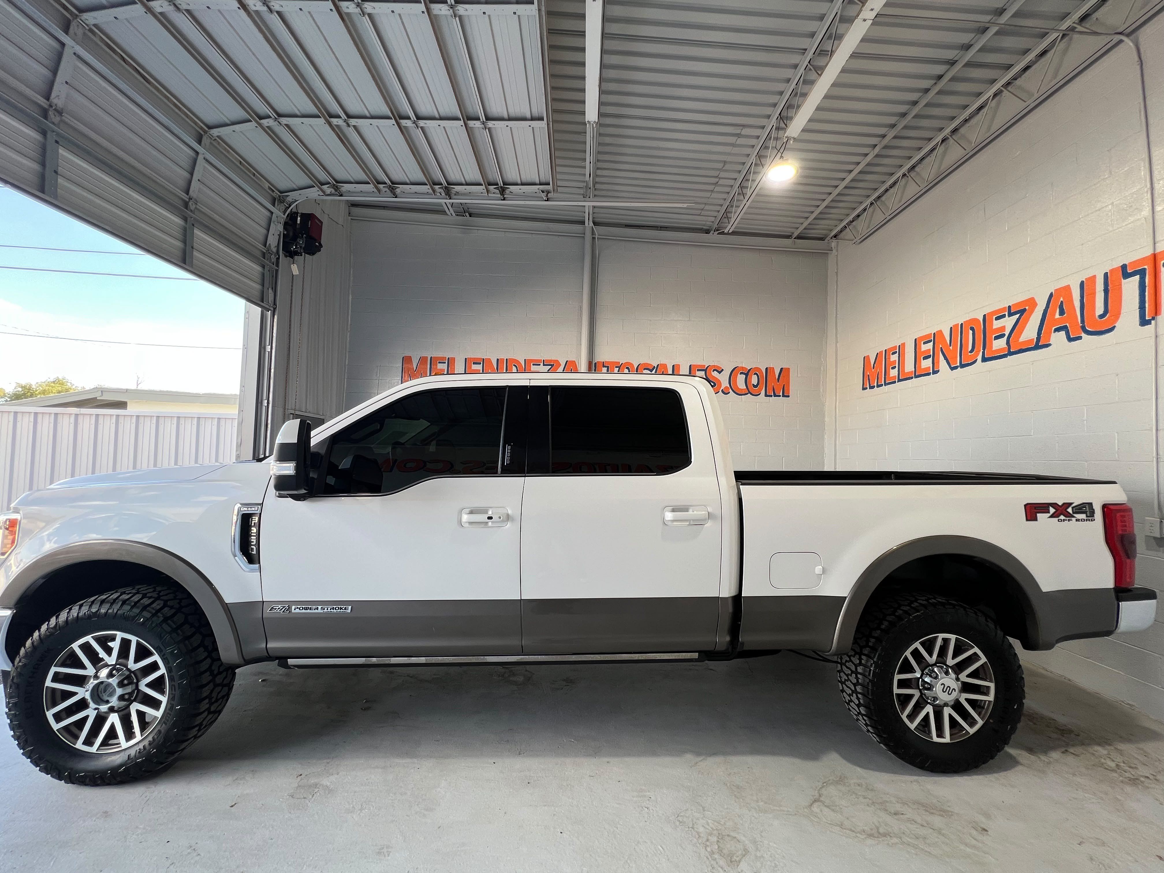 Used 2019 Ford F250 King Ranch w/ King Ranch Ultimate Package AWD/4WD image 2