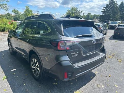 Used 2021 Subaru Outback Premium AWD/4WD image 6