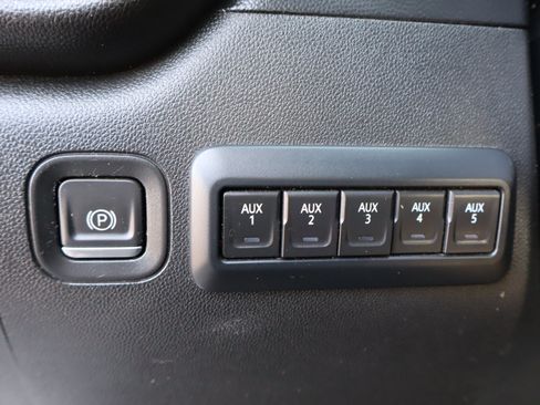 Used 2020 Chevrolet Silverado 2500 W/T w/ WT Convenience Package AWD/4WD image 21