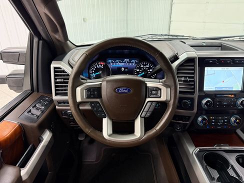 Used 2021 Ford F250 King Ranch w/ King Ranch Ultimate Package AWD/4WD image 19