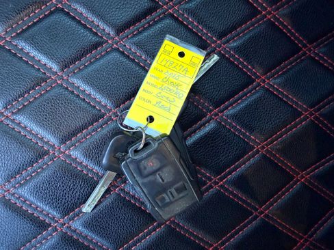 Used 2015 Chevrolet Silverado 2500 LT w/ LT Convenience Package image 24