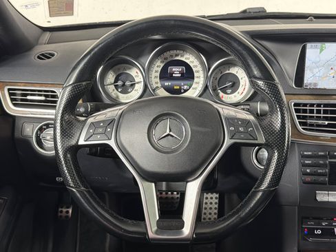 Used 2014 Mercedes-Benz E 350 4MATIC Sedan image 26