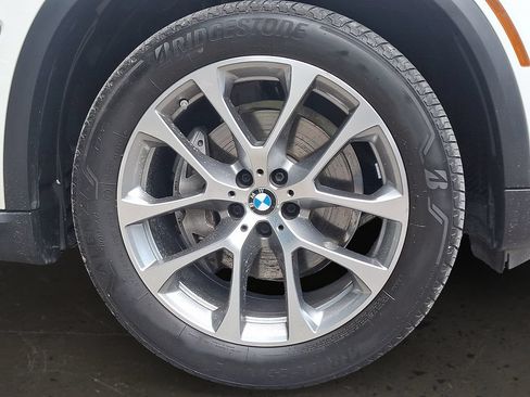 Used 2025 BMW X5 xDrive40i AWD/4WD image 9